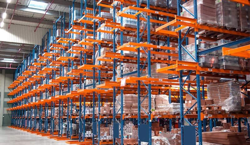 Racks y estanterías